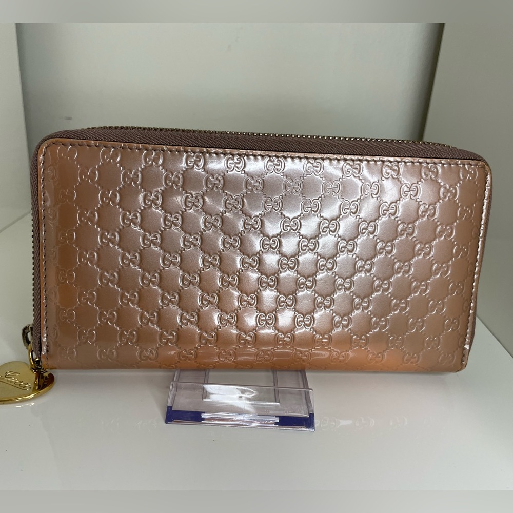 Gucci Metallic Microguccissima Zip Around Heart Wallet Dusty Pink